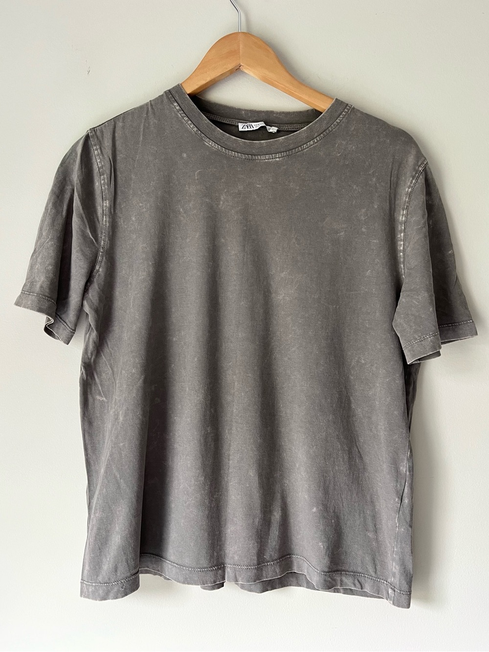 Zara Grey Acid Wash Crewneck T-Shirt - Size M